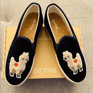 Soludos Women’s Velvet Lama Sneaker